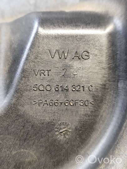 Volkswagen Golf VII Autres pièces compartiment moteur 5Q0614321C