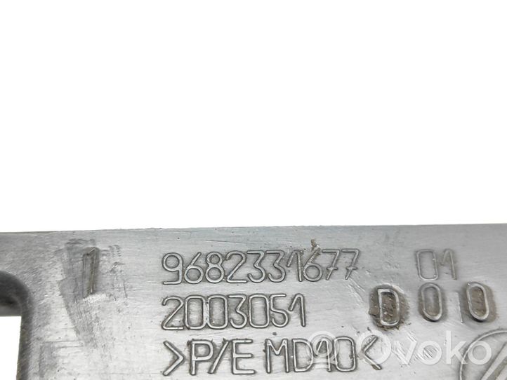 Citroen C5 Grille calandre supérieure de pare-chocs avant 9682331677