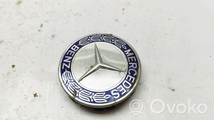 Mercedes-Benz C W203 Original wheel cap A1714000125