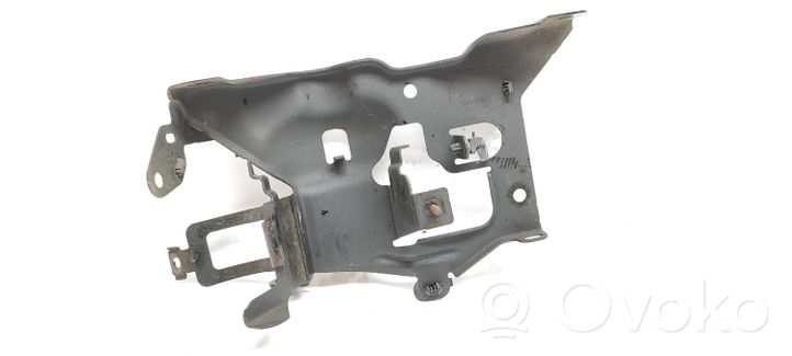 Renault Trafic III (X82) Staffa/supporto di montaggio del filtro carburante 164192090R