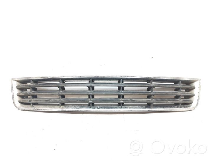 Audi A8 S8 D3 4E Grille inférieure de pare-chocs avant 4E0807883A