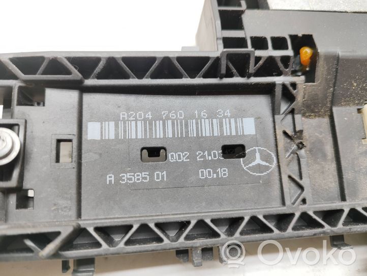 Mercedes-Benz B W246 W242 Etuoven lukko A2047601634