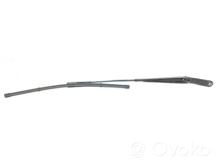 Audi Q3 8U Front wiper blade arm 