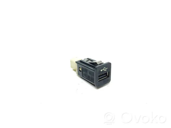 BMW 5 F10 F11 USB-pistokeliitin 9167196