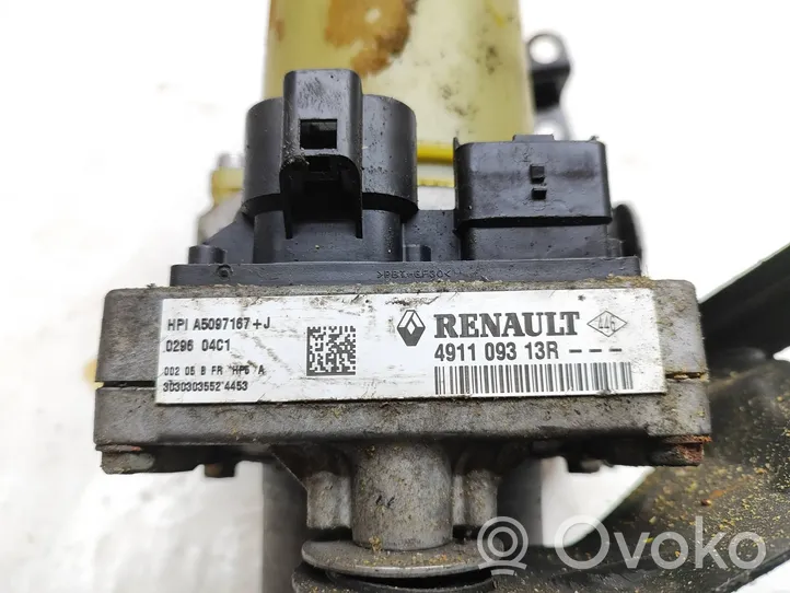 Renault Laguna III Ohjaustehostimen pumppu 491109313R