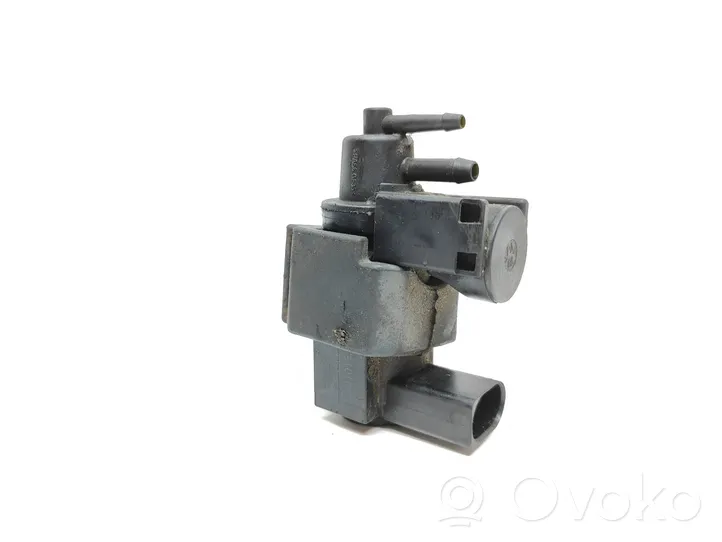 Citroen C4 II Picasso Solenoidinis vožtuvas 05990628b