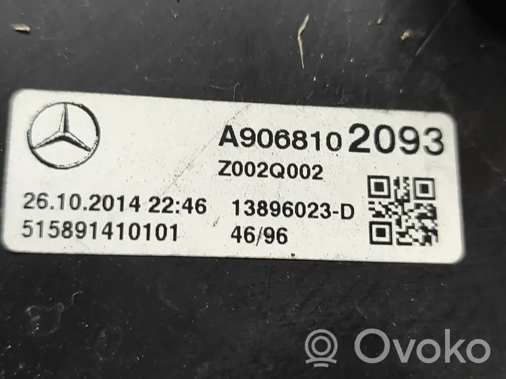 Mercedes-Benz Sprinter W906 Etuoven sähköinen sivupeili A9068102093