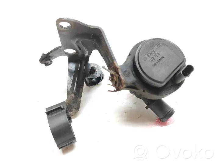 Audi Q3 8U Pompa elettrica dell’acqua/del refrigerante ausiliaria 5Q0121591AN