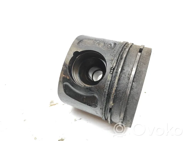 KIA Sportage Piston 4CY0