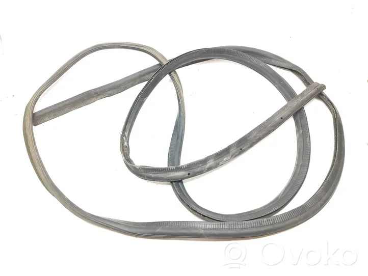 Renault Trafic III (X82) Loading door rubber seal (on body) 