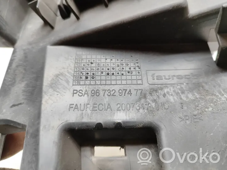 Citroen DS5 Front bumper mounting bracket 9673297477
