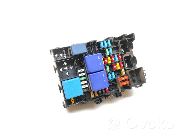 Renault Megane IV Fuse module 243800453R