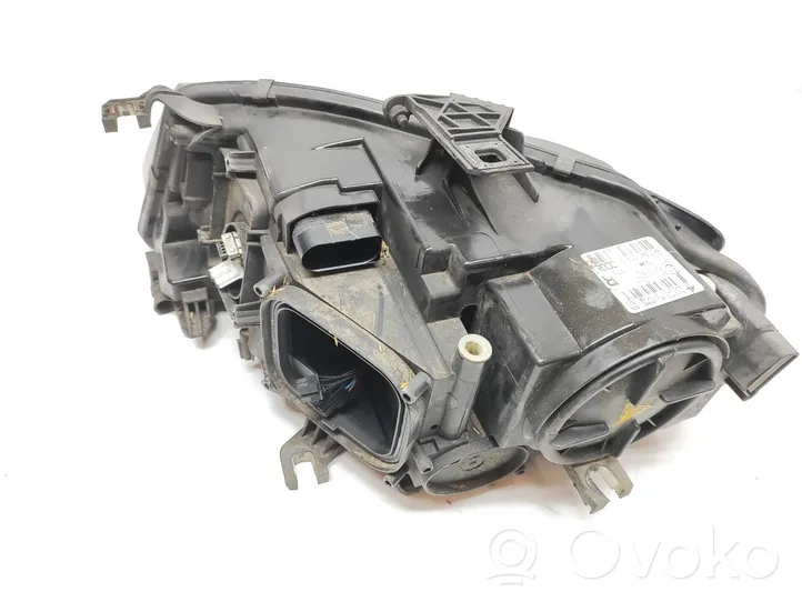 Audi A4 S4 B8 8K Lampa przednia 8K0941004C