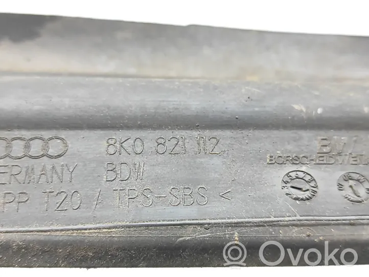 Audi A4 S4 B8 8K Supporto/guarnizione in poliuretano espanso del parafango 8K0821112