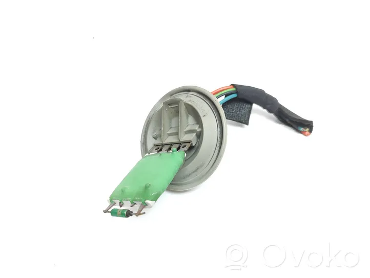 Volkswagen Polo V 6R Heater blower motor/fan resistor 14675