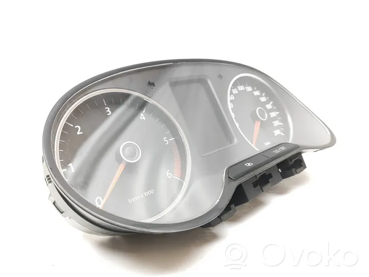 Volkswagen Polo V 6R Speedometer (instrument cluster) 6R0920861B