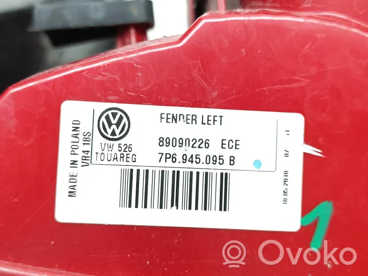 Volkswagen Touareg II Feux arrière / postérieurs 7P6945095B