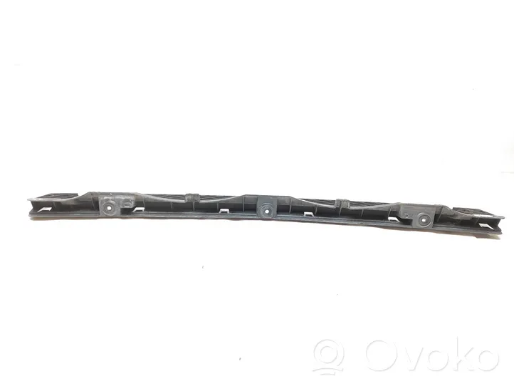 Volkswagen Touareg II Support de pare-chocs arrière 7P6807863