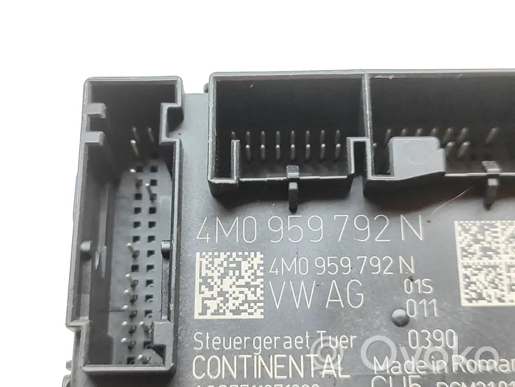 Audi A4 S4 B9 8W Oven ohjainlaite/moduuli 4M0959792N