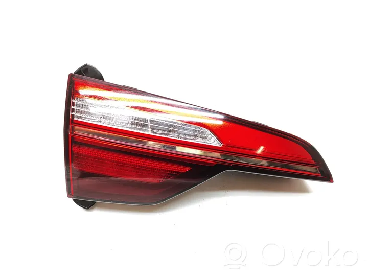 Audi A4 S4 B9 8W Lampy tylnej klapy bagażnika 8W9945075AA