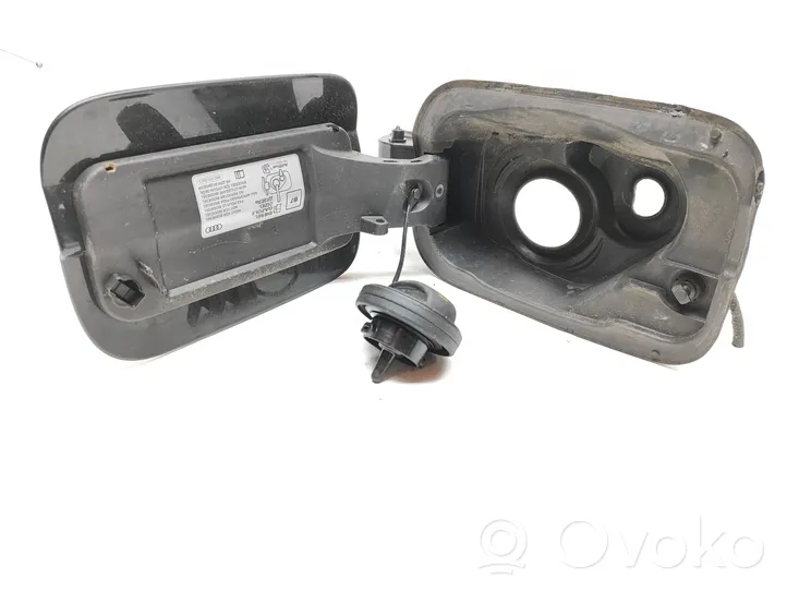 Audi A4 S4 B9 8W Bouchon, volet de trappe de réservoir à carburant 4M0010508S