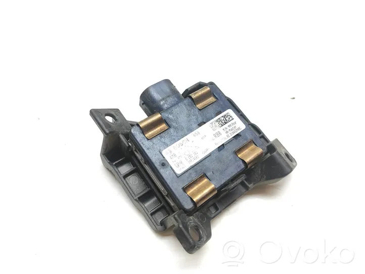 Audi A4 S4 B9 8W Distronic sensors - adaptīvās kruīza kontroles sensors 4M0907566F