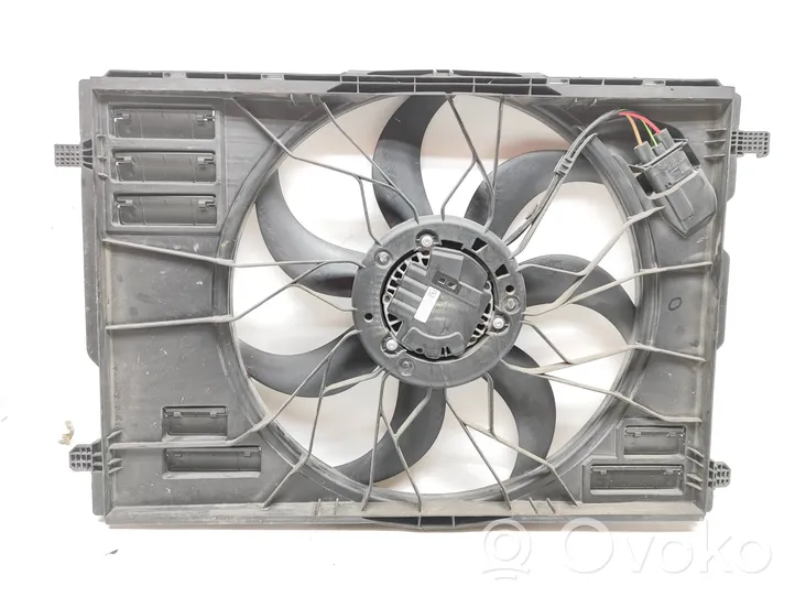 Mercedes-Benz A W177 Ventilatore di raffreddamento elettrico del radiatore A2479060100