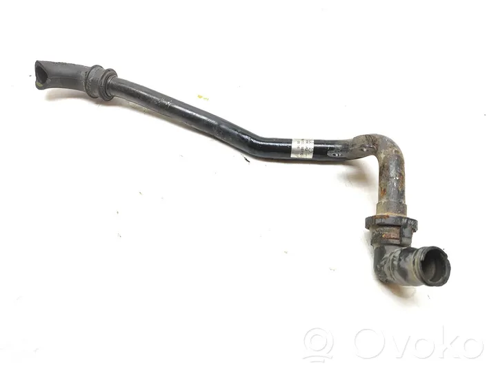 Audi A4 S4 B7 8E 8H Engine coolant pipe/hose 058133607G