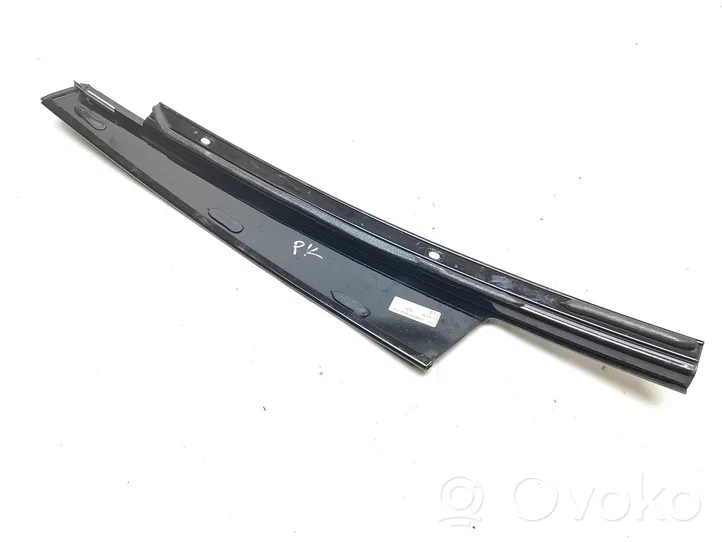 BMW 5 F10 F11 Rivestimento modanatura del vetro della portiera anteriore 7209723