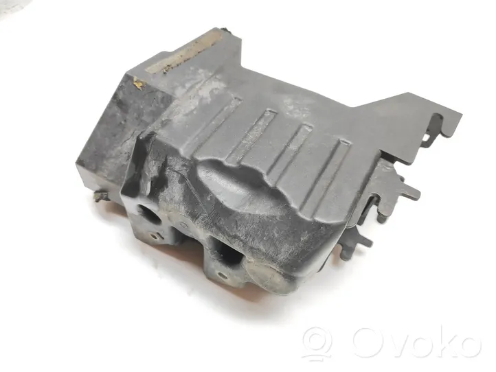 Volvo S90, V90 Vassoio scatola della batteria 31479621