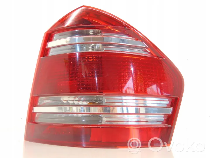 Mercedes-Benz GL X164 Luci posteriori A1648200664