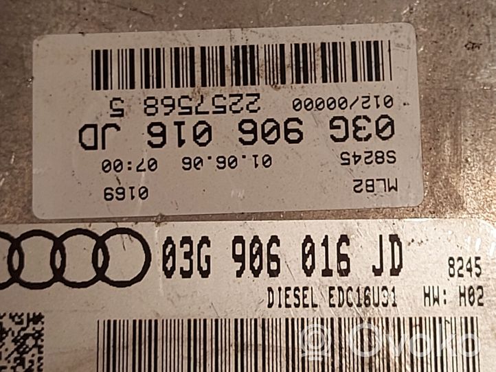 Audi A4 S4 B7 8E 8H Calculateur moteur ECU 03G906016JD