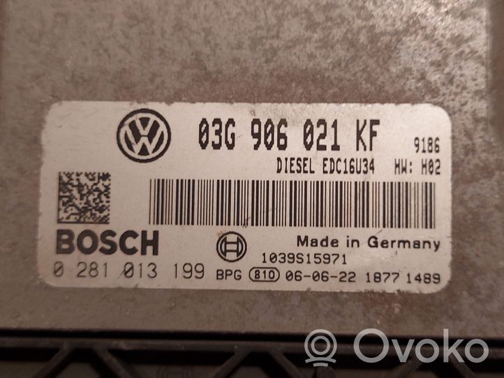 Volkswagen Touran I Calculateur moteur ECU 03G906021KF