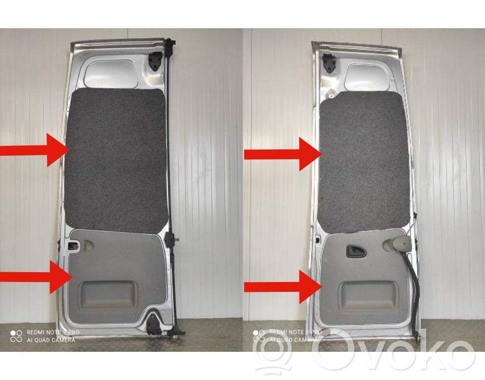 Opel Vivaro Boczek / Tapicerka drzwi tylnych 