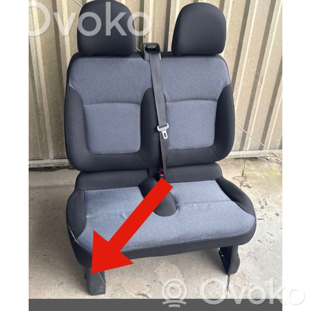 Moldura del asiento   1215532X,93450763,873307441R