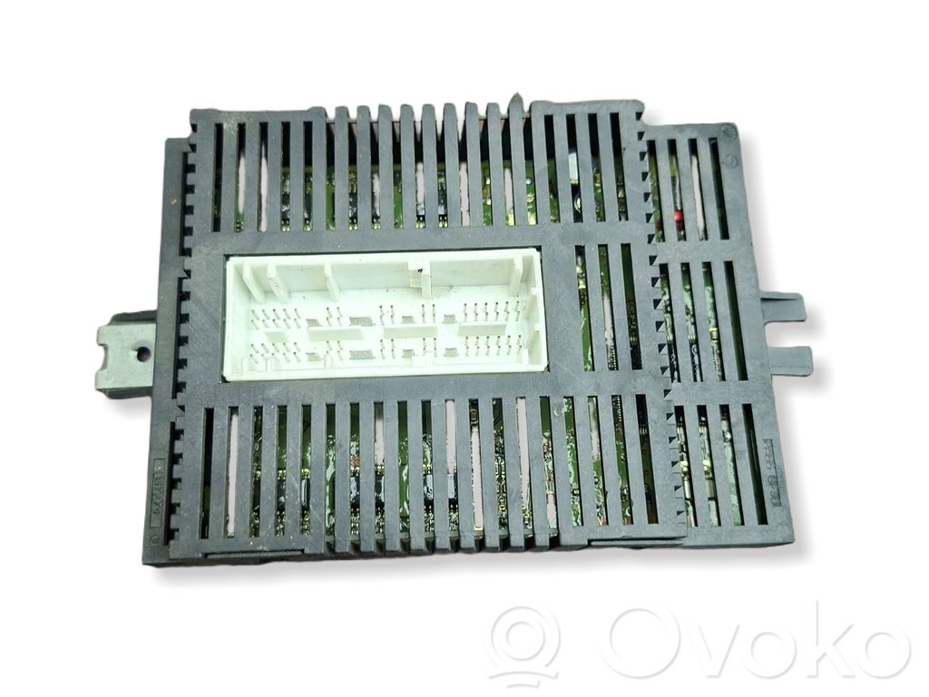 BMW 7 E65 E66 Gaismas modulis LCM 