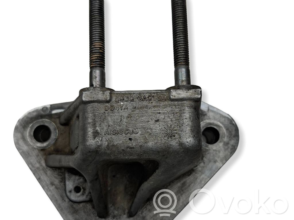 Peugeot 607 Engine mounting bracket 