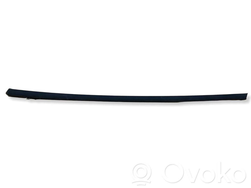 Windshield trim   8P7854328A