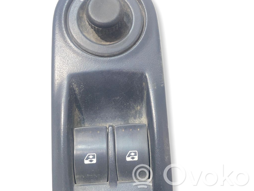 Renault Trafic II (X83) Electric window control switch 
