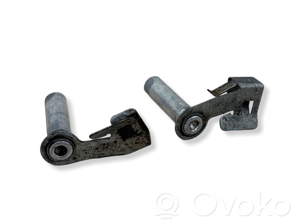 BMW 1 E81 E87 Gear shift cable bracket 