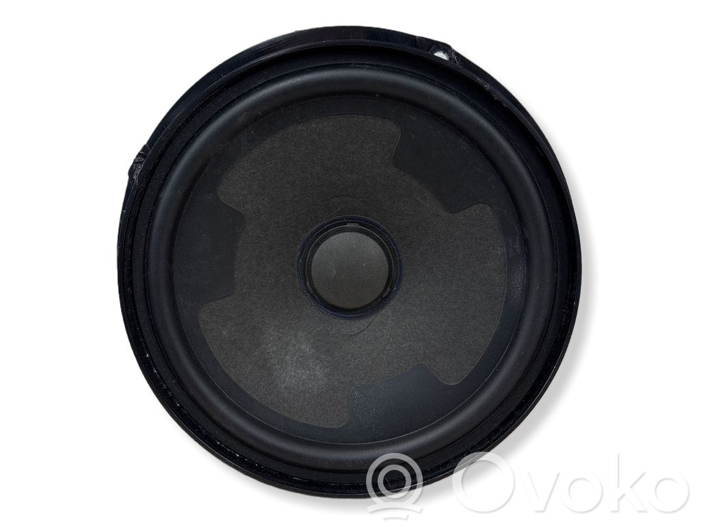 Volkswagen PASSAT B8 Enceinte de porte arrière 