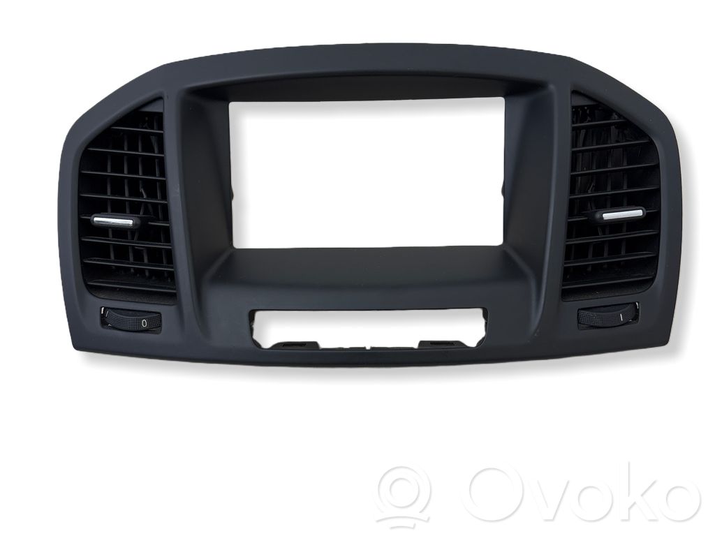 Opel Insignia A Dysze / Kratki środkowego nawiewu deski rozdzielczej 