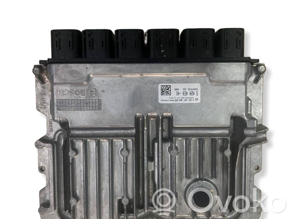 BMW X6 G06 Variklio valdymo blokas 