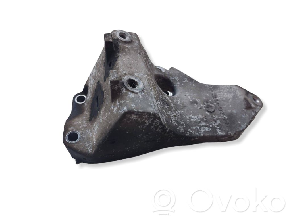 Engine mounting bracket   BK3Q10239AF
