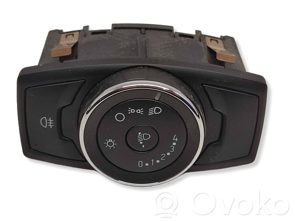 Ford Focus Light switch 