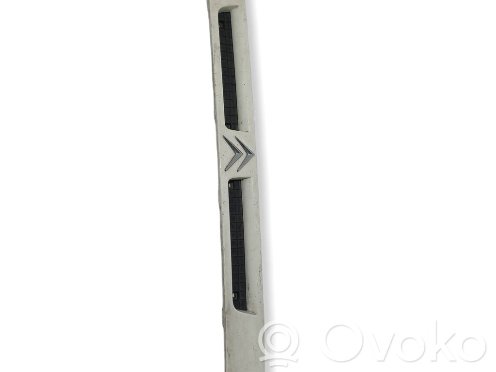 Citroen Jumper Front bumper upper radiator grill 