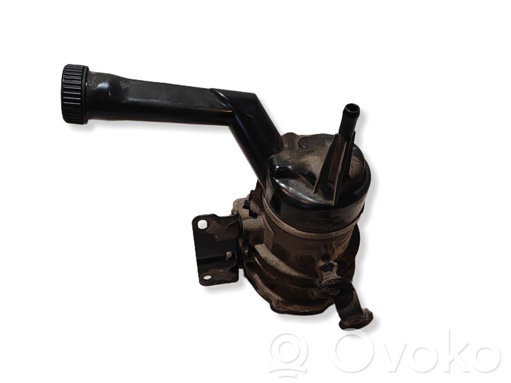 Peugeot Partner Power steering pump 