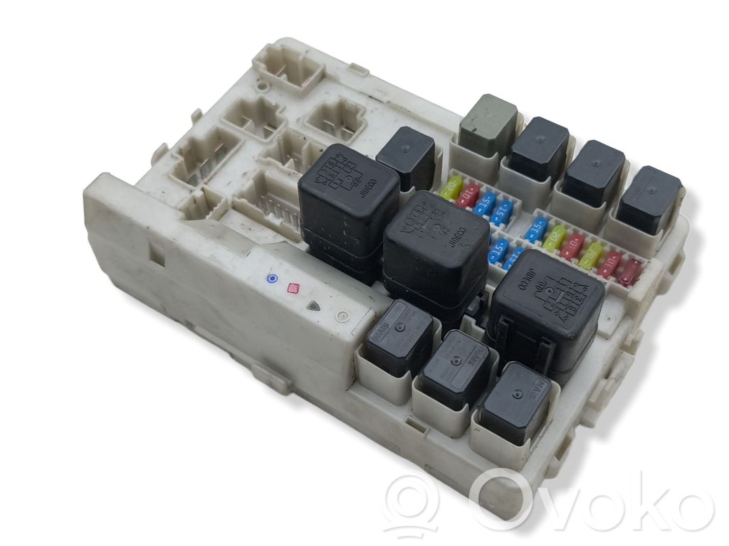 Nissan 350Z Drošinātāju bloks 