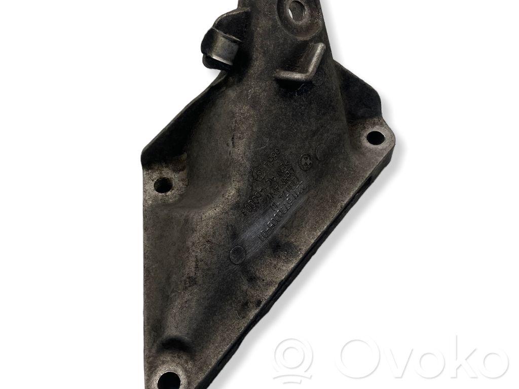 Engine mounting bracket   6770005,13807410,ENAC46000