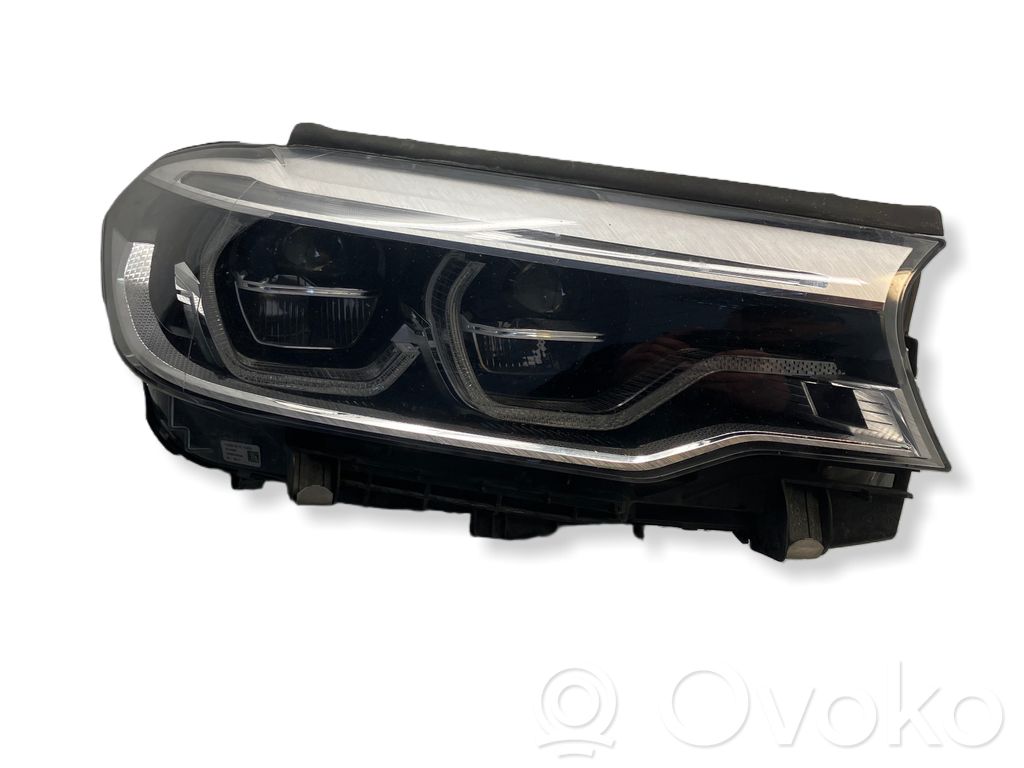 BMW 5 G30 G31 G38 Lampa przednia 